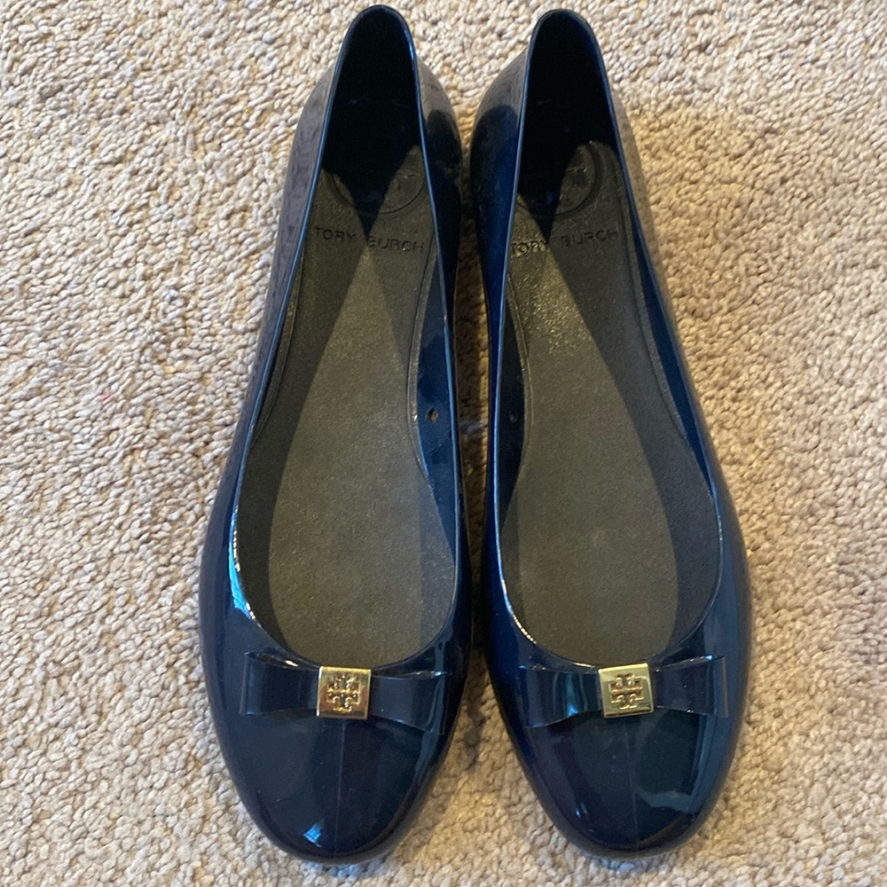 Tory Burch navy flats. Worn a few times. Size  9